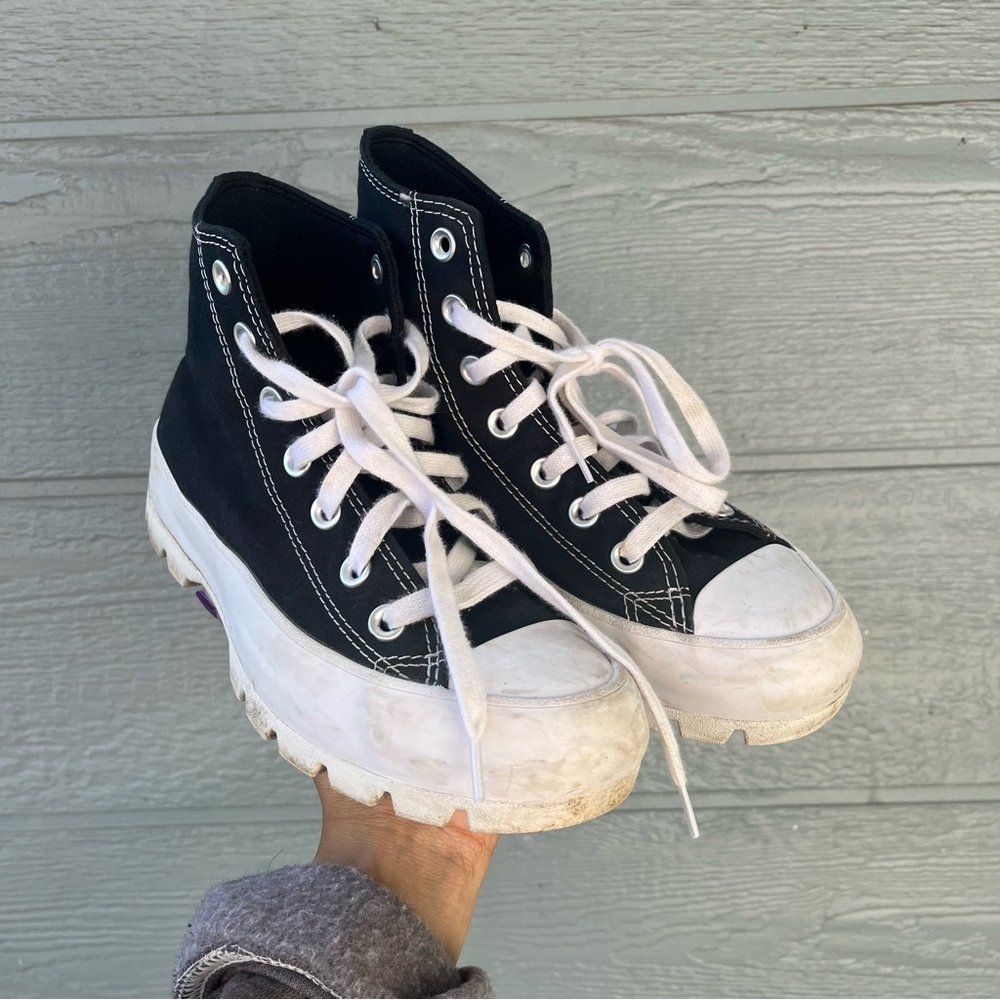 Converse lugged high top